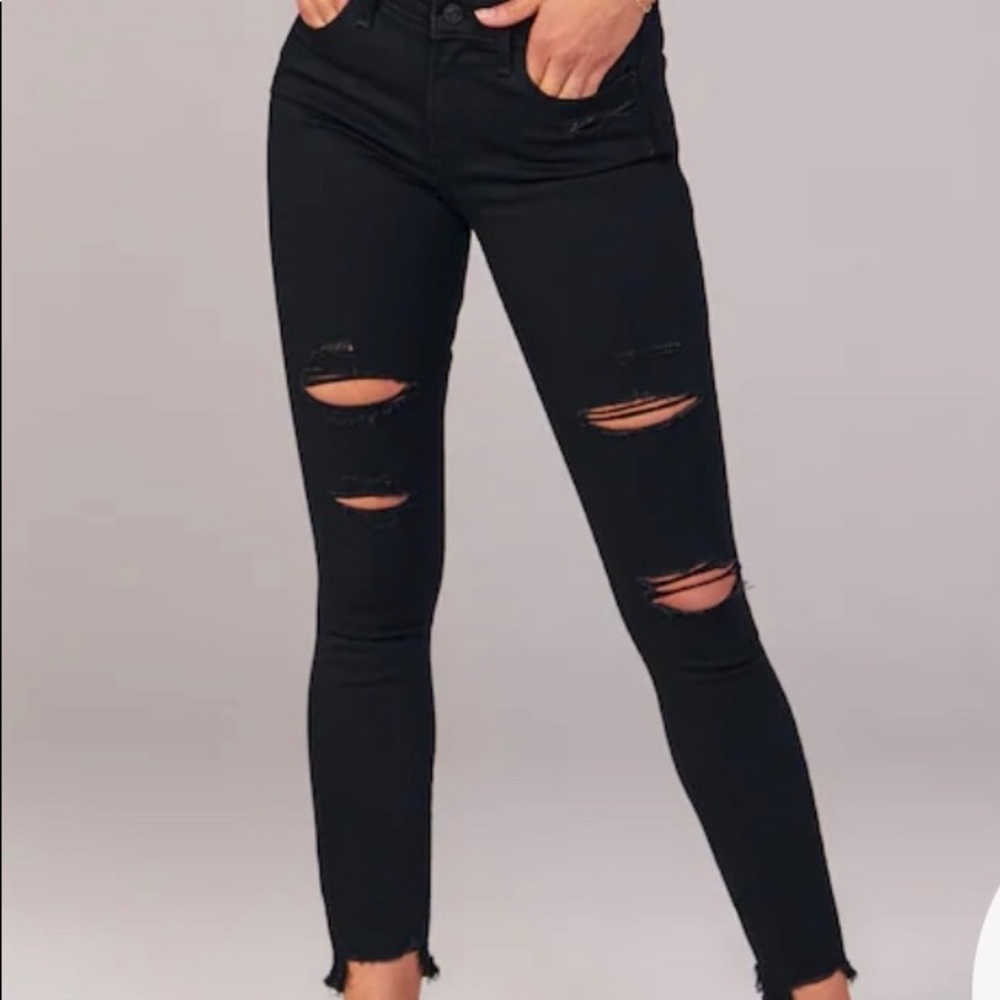 Ripped Mid Rise Super Skinny Ankle Jeans NWT - Sz 25